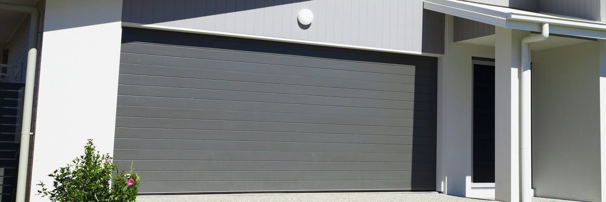 Garage-Doors-Sectional-Panel-Lift-Silvian.jpg