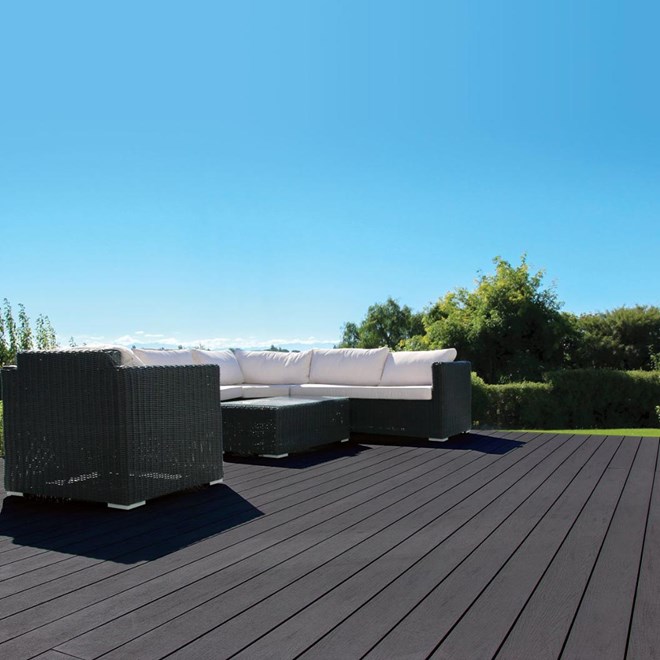 ModWood XTREME GUARD ® Composite Decking Board Charwood Square 137x23